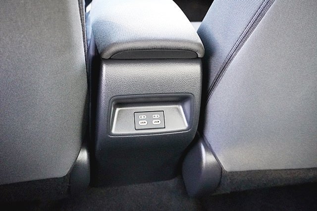 Used 2026 Toyota Corolla SE FWD image 27
