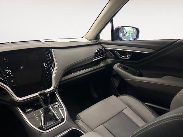 Used 2025 Subaru Outback Onyx Edition XT w/ Popular Package #2 image 12