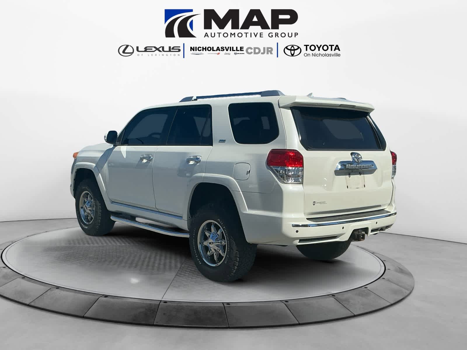 Used 2012 Toyota 4Runner SR5 w/ Convenience Pkg AWD/4WD image 3