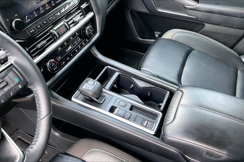 Used 2024 Nissan Pathfinder SL w/ SL Premium Package image 15