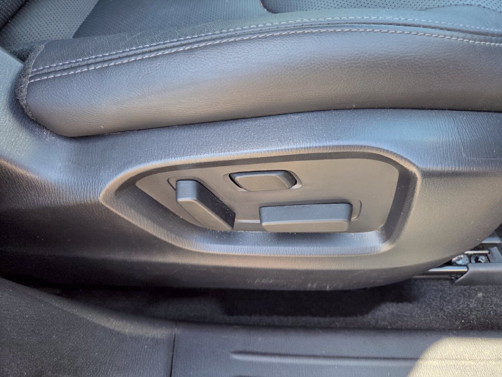 Used 2023 MAZDA CX-9 Touring Plus AWD/4WD image 18