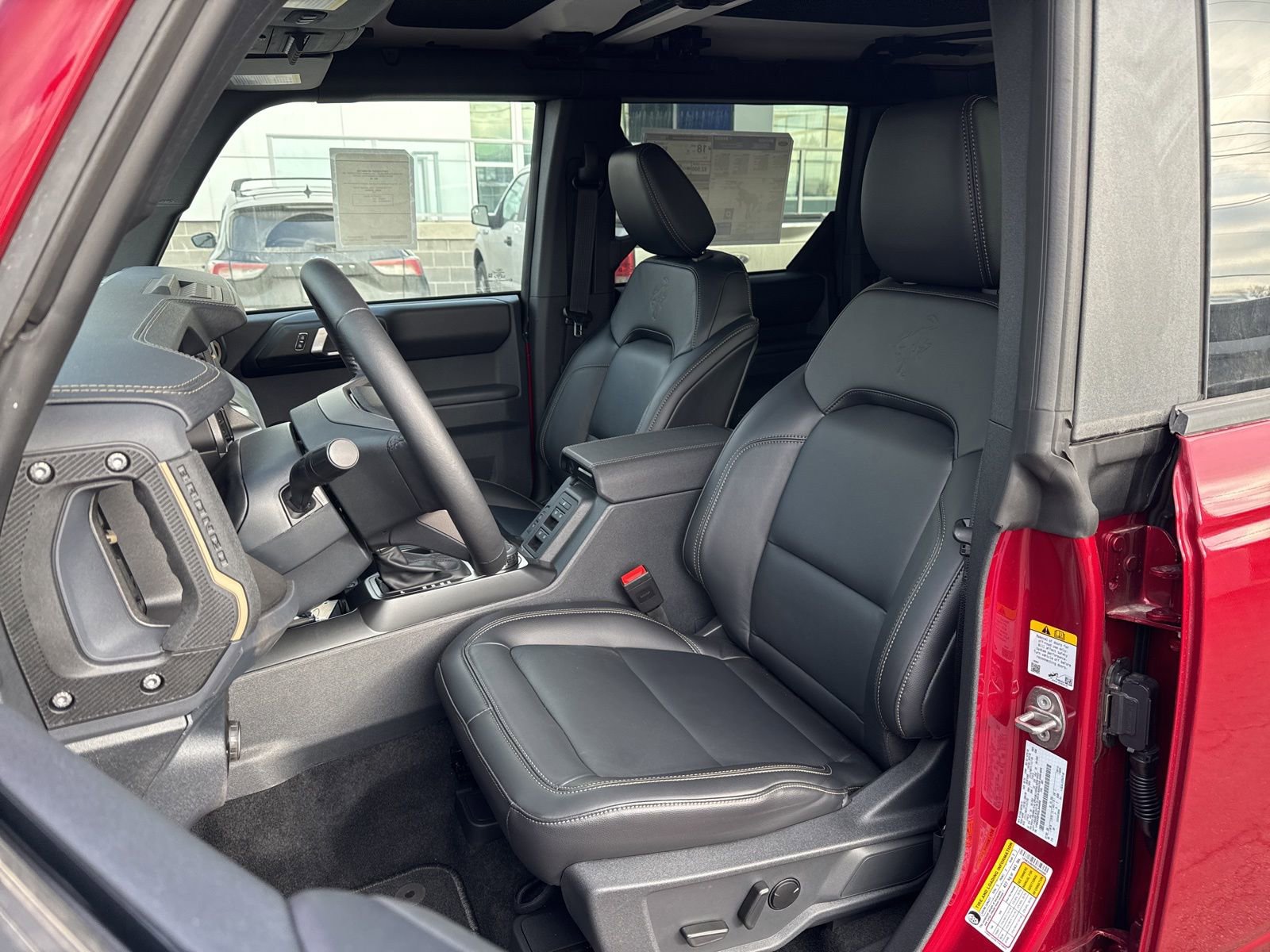 New 2025 Ford Bronco Badlands image 2