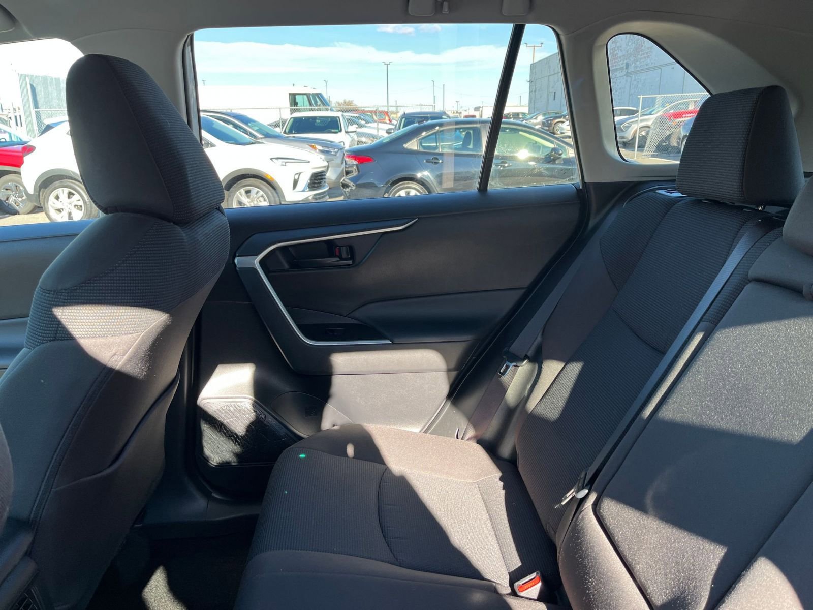 Used 2025 Toyota RAV4 LE image 38