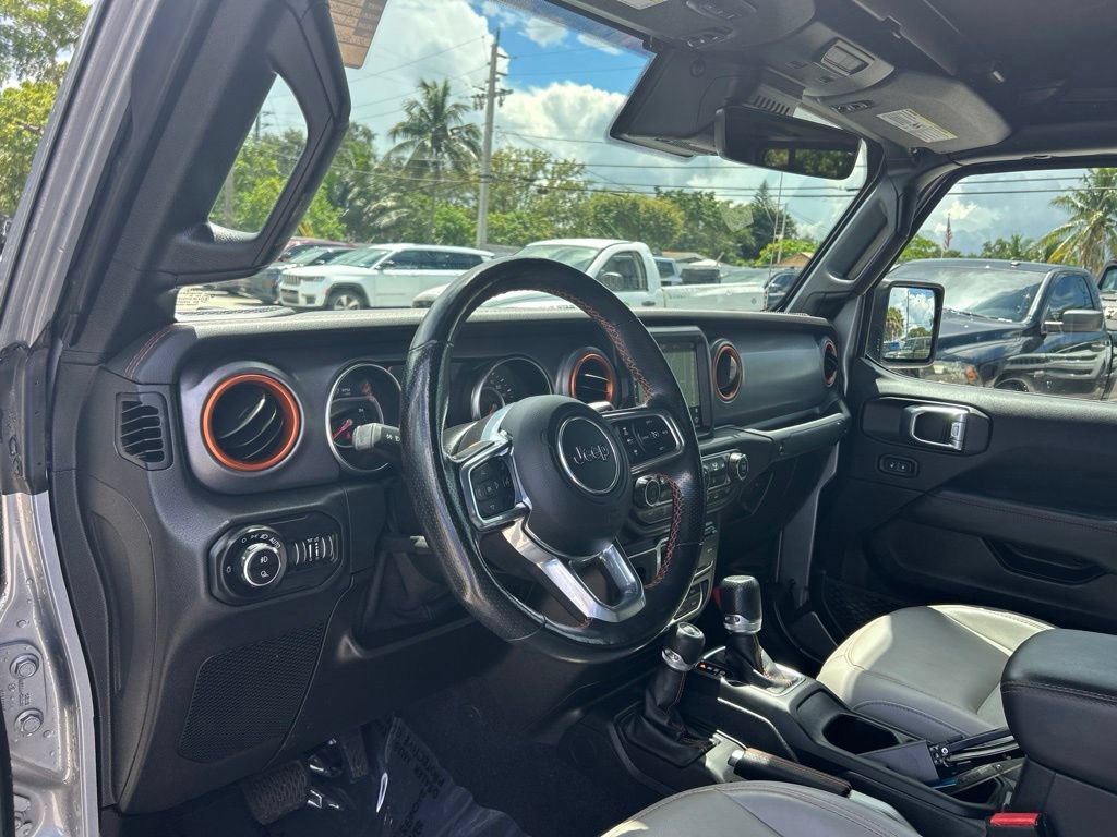 Used 2021 Jeep Gladiator Mojave w/ Dual Top Group AWD/4WD image 11