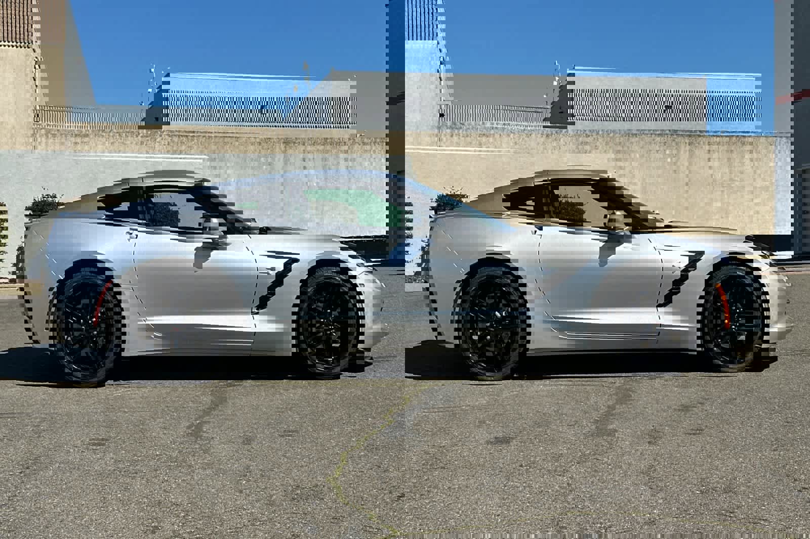 Used 2018 Chevrolet Corvette Stingray Coupe w/ 1LT image 4