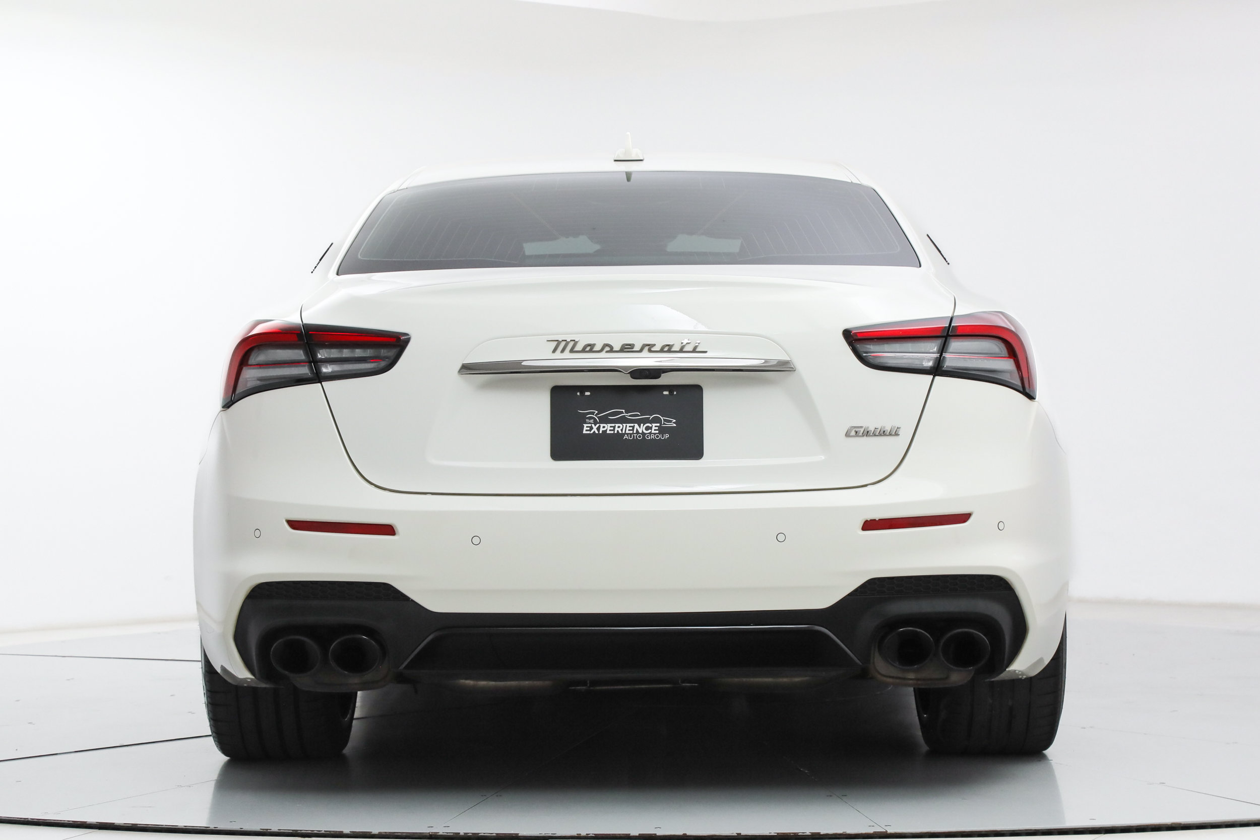 Certified 2023 Maserati Ghibli Modena RWD image 4