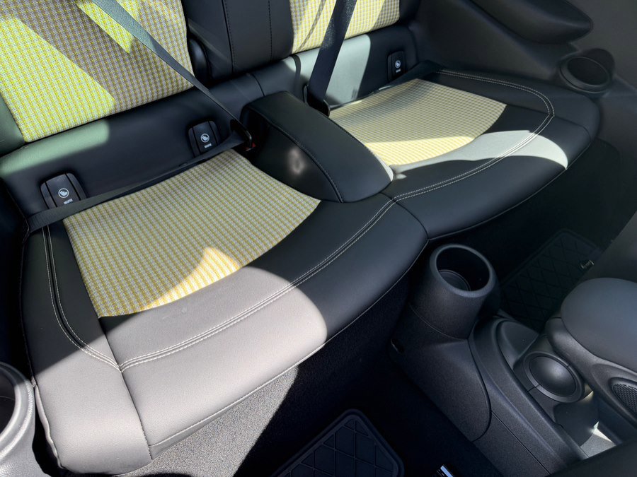 Used 2023 MINI Cooper SE image 41