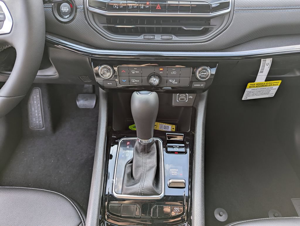 New 2026 Jeep Compass Latitude AWD/4WD image 27
