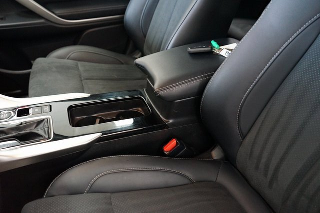 Used 2025 Mitsubishi Eclipse Cross SE image 29