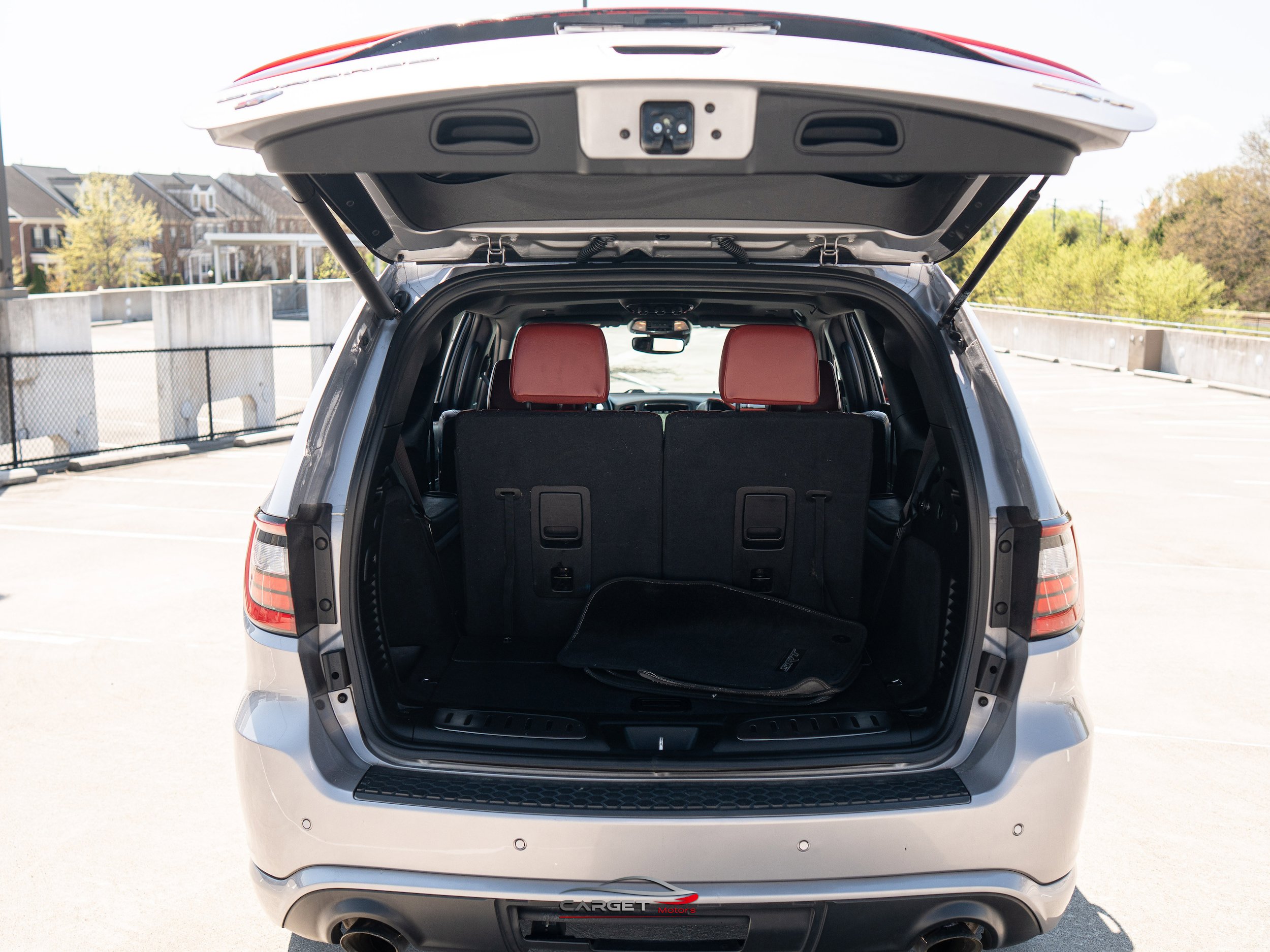 Used 2018 Dodge Durango SRT w/ Technology Group AWD/4WD image 50