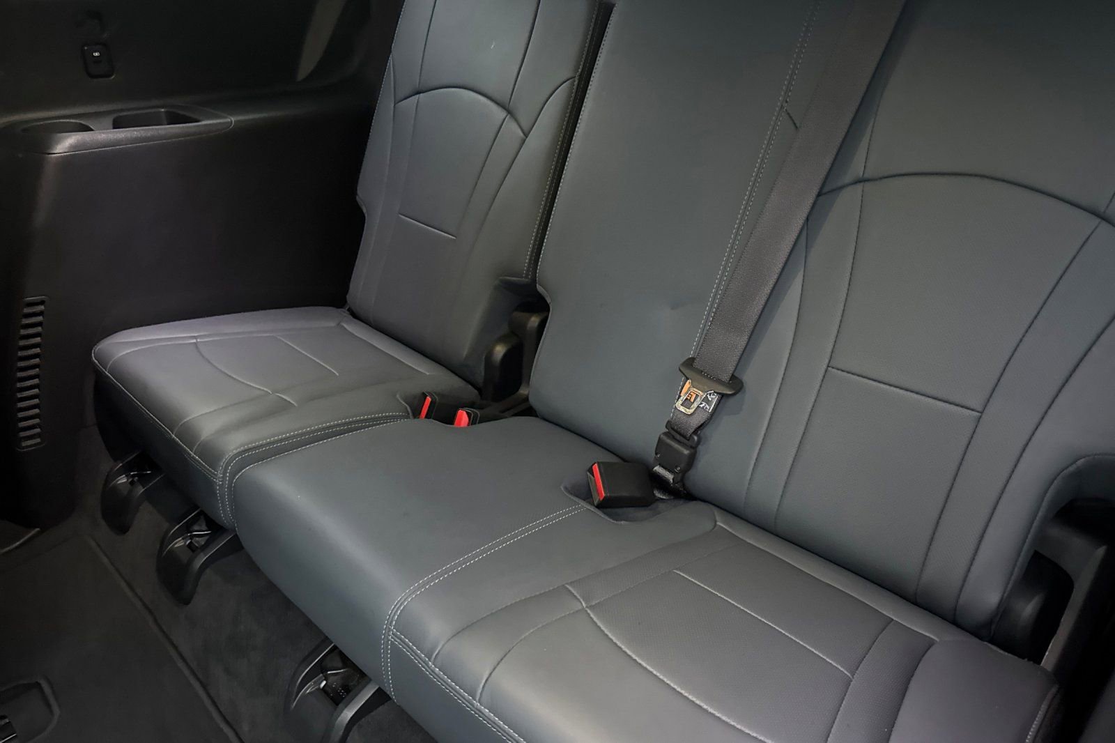 Certified 2023 Buick Enclave Essence image 16