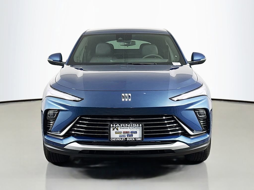 Used 2025 Buick Envista Preferred w/ Convenience I Package image 2