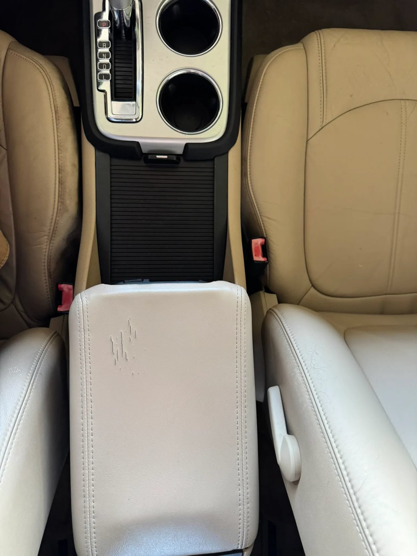 Used 2011 GMC Acadia SLT FWD image 14