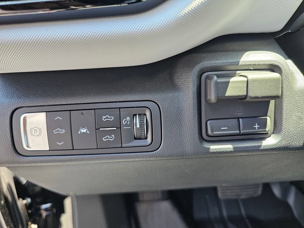 New 2026 Chevrolet Silverado EV 4x4 Crew Cab image 22
