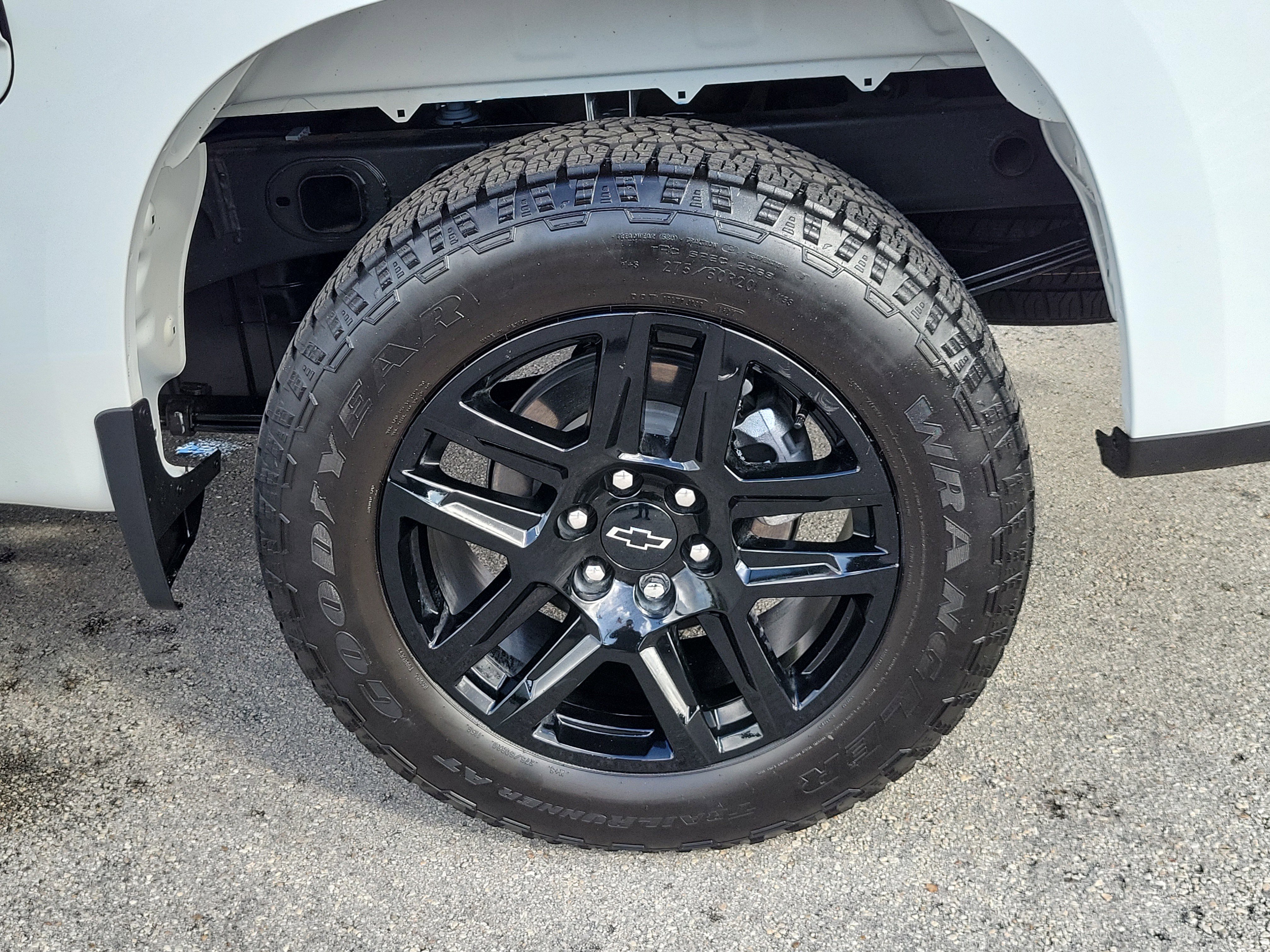 Used 2025 Chevrolet Silverado 1500 Custom w/ Turbomax Blackout Package image 26