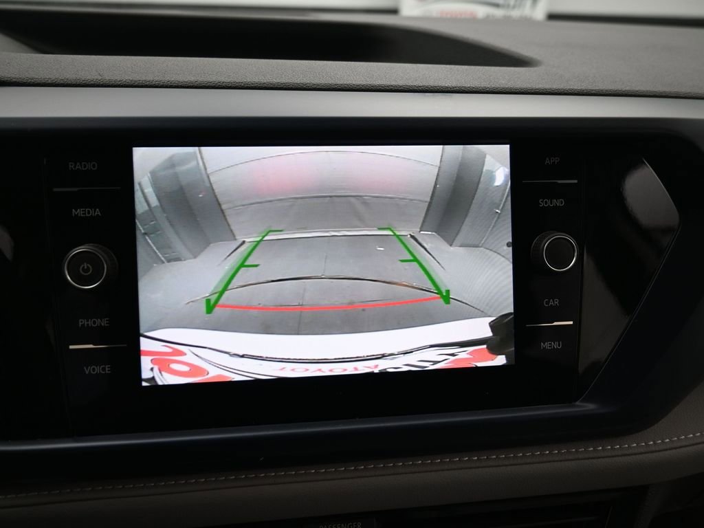 Used 2024 Volkswagen Taos SE image 18