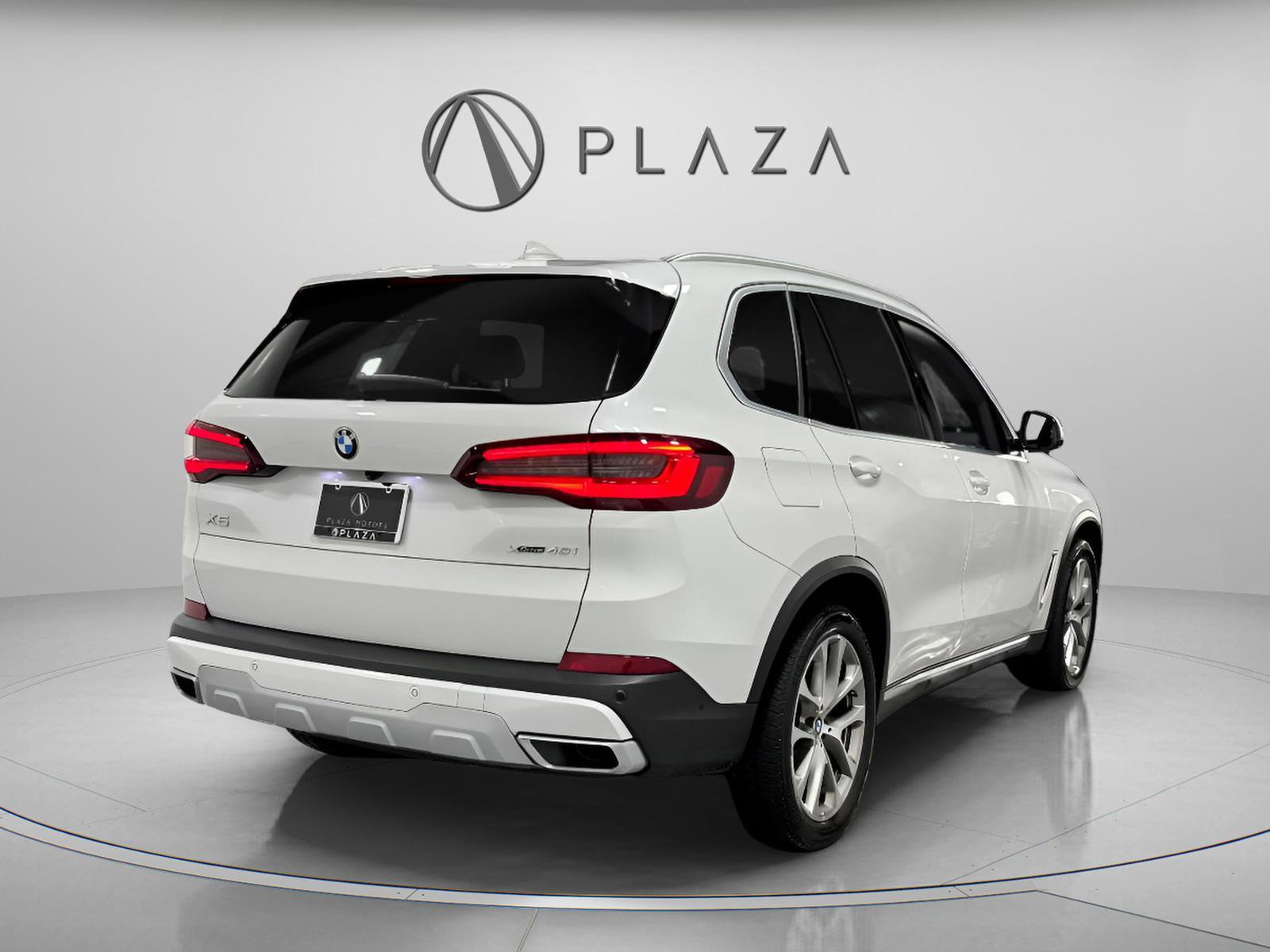 Used 2022 BMW X5 xDrive40i w/ Parking Assistance Package image 6