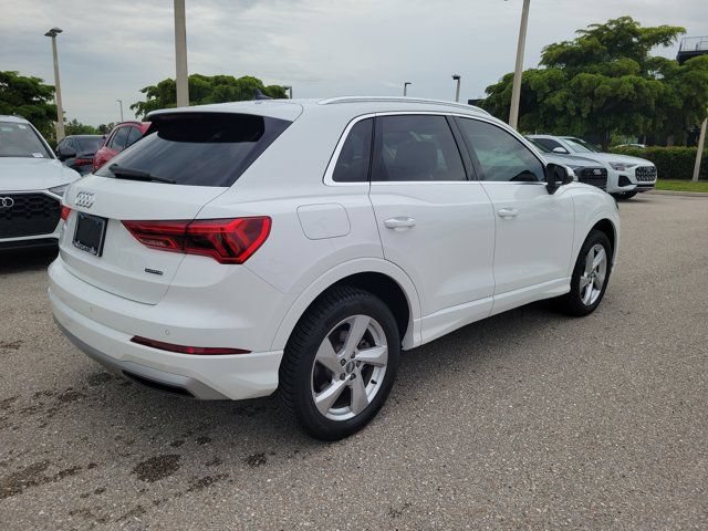 Used 2020 Audi Q3 2.0T Premium Plus w/ Premium Plus Package AWD/4WD image 6