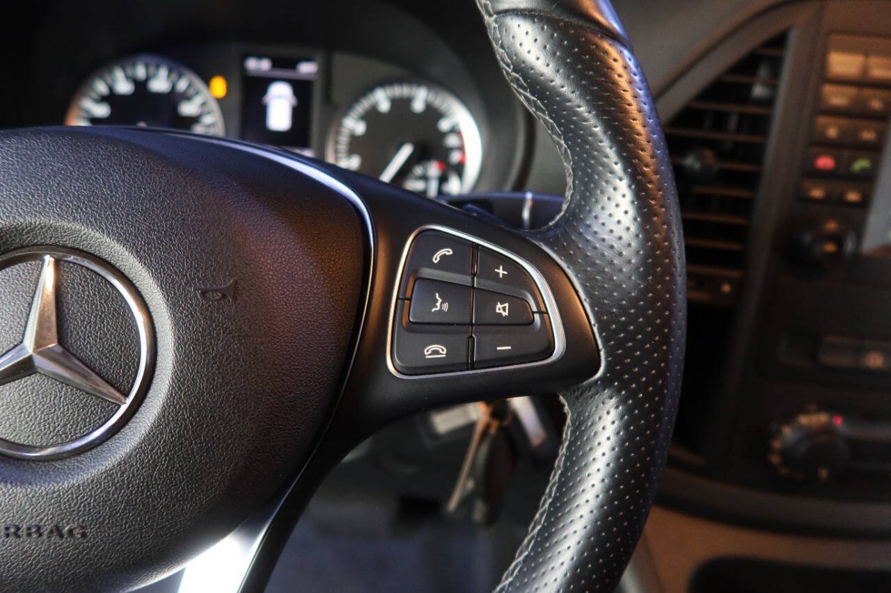 Used 2016 Mercedes-Benz Metris image 25