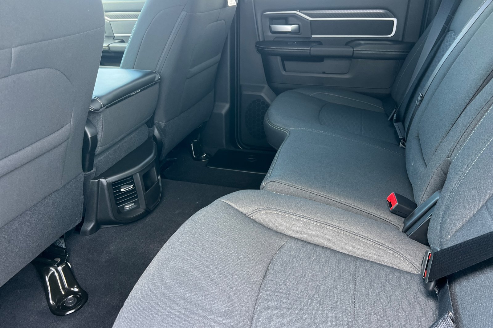 New 2026 RAM 3500 Big Horn AWD/4WD image 11