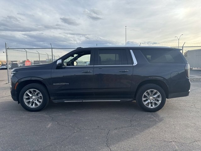 Used 2025 Chevrolet Suburban Premier image 4