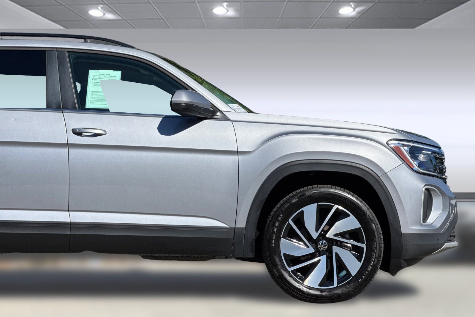 Used 2026 Volkswagen Atlas SE AWD/4WD image 35