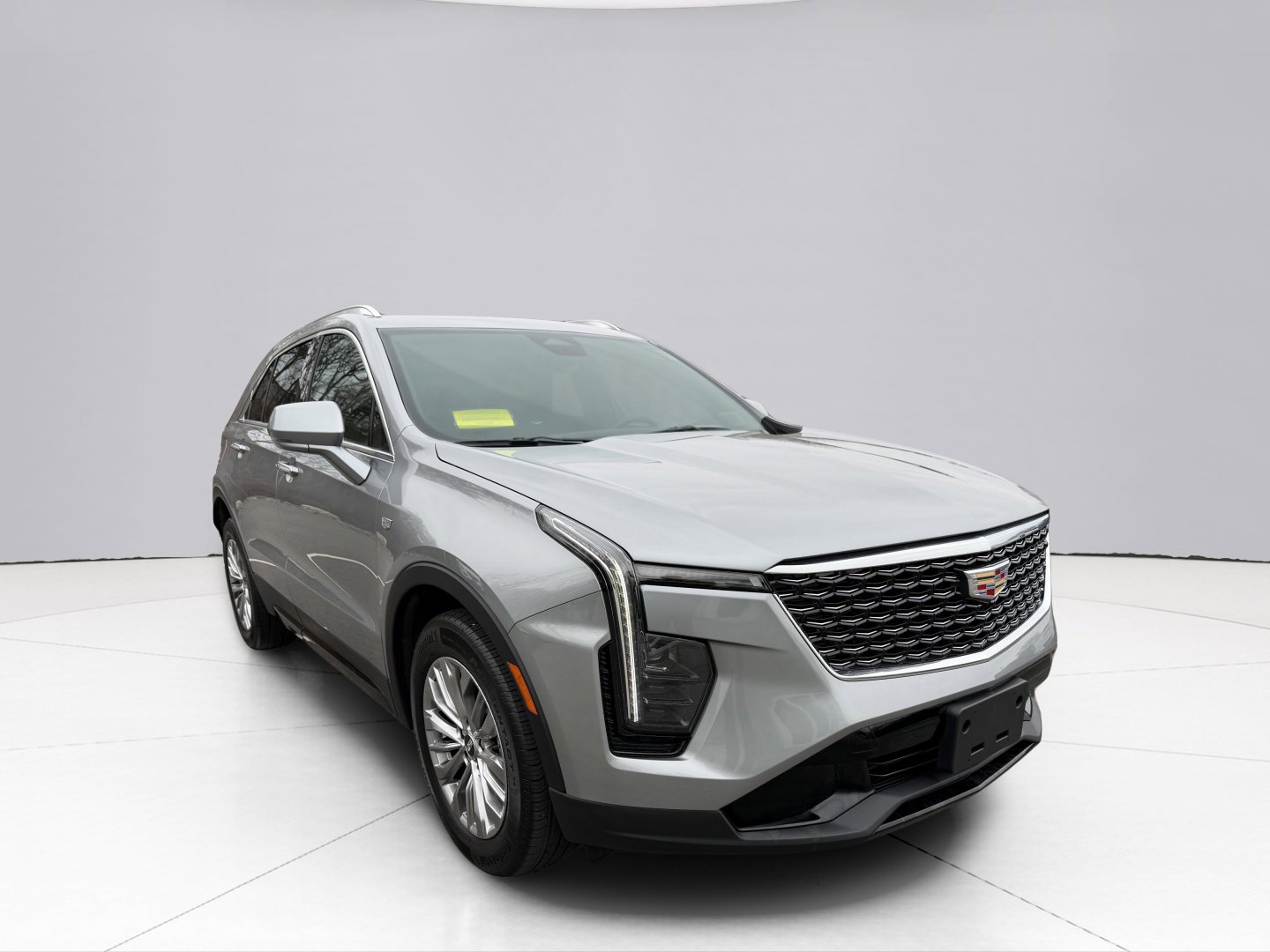 Used 2024 Cadillac XT4 Premium Luxury w/ Technology Package AWD/4WD image 18