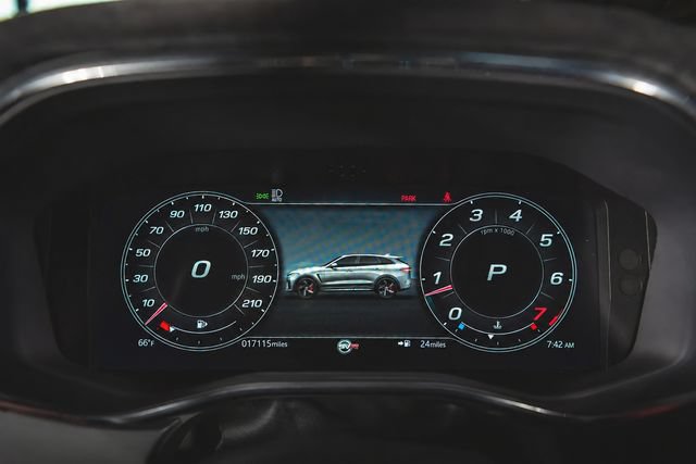 Used 2022 Jaguar F-PACE SVR AWD/4WD image 73