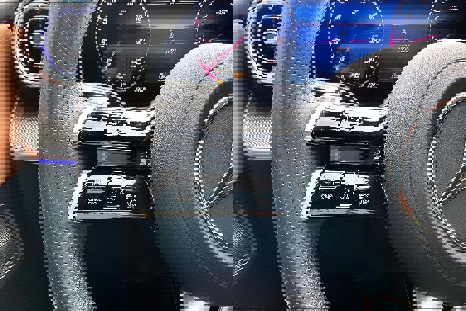 Used 2024 Mercedes-Benz CLE 300 4MATIC Coupe image 24