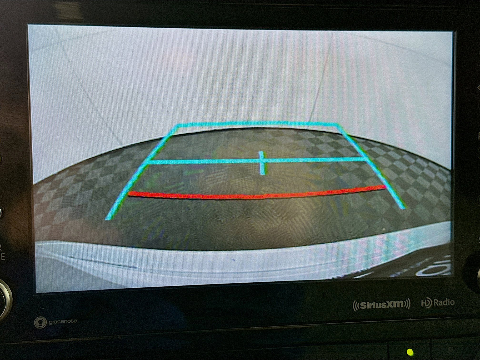 Used 2020 Toyota Highlander XLE image 23