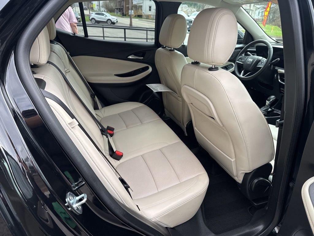Used 2024 Buick Encore GX Avenir w/ Avenir Convenience Package image 28