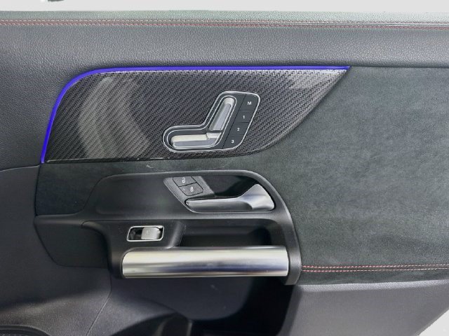 Used 2022 Mercedes-Benz GLA 250 image 30
