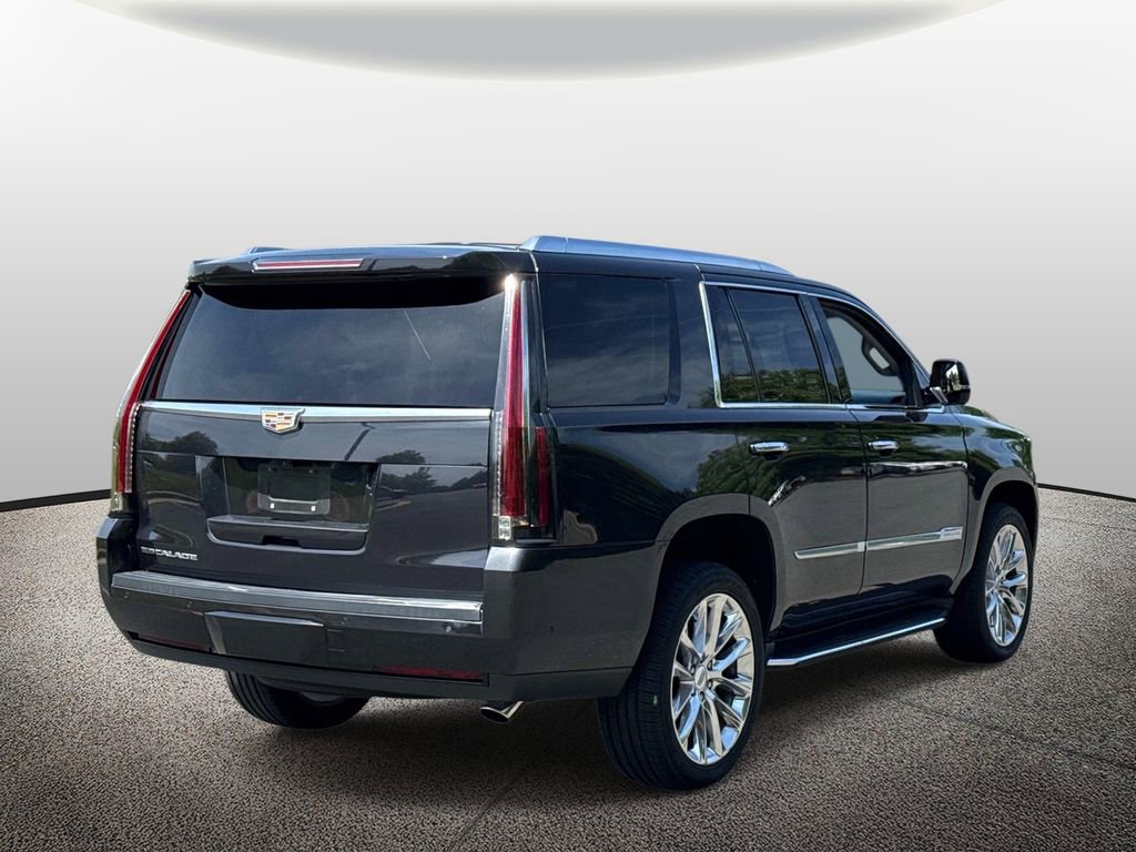 Used 2019 Cadillac Escalade Luxury AWD/4WD image 2