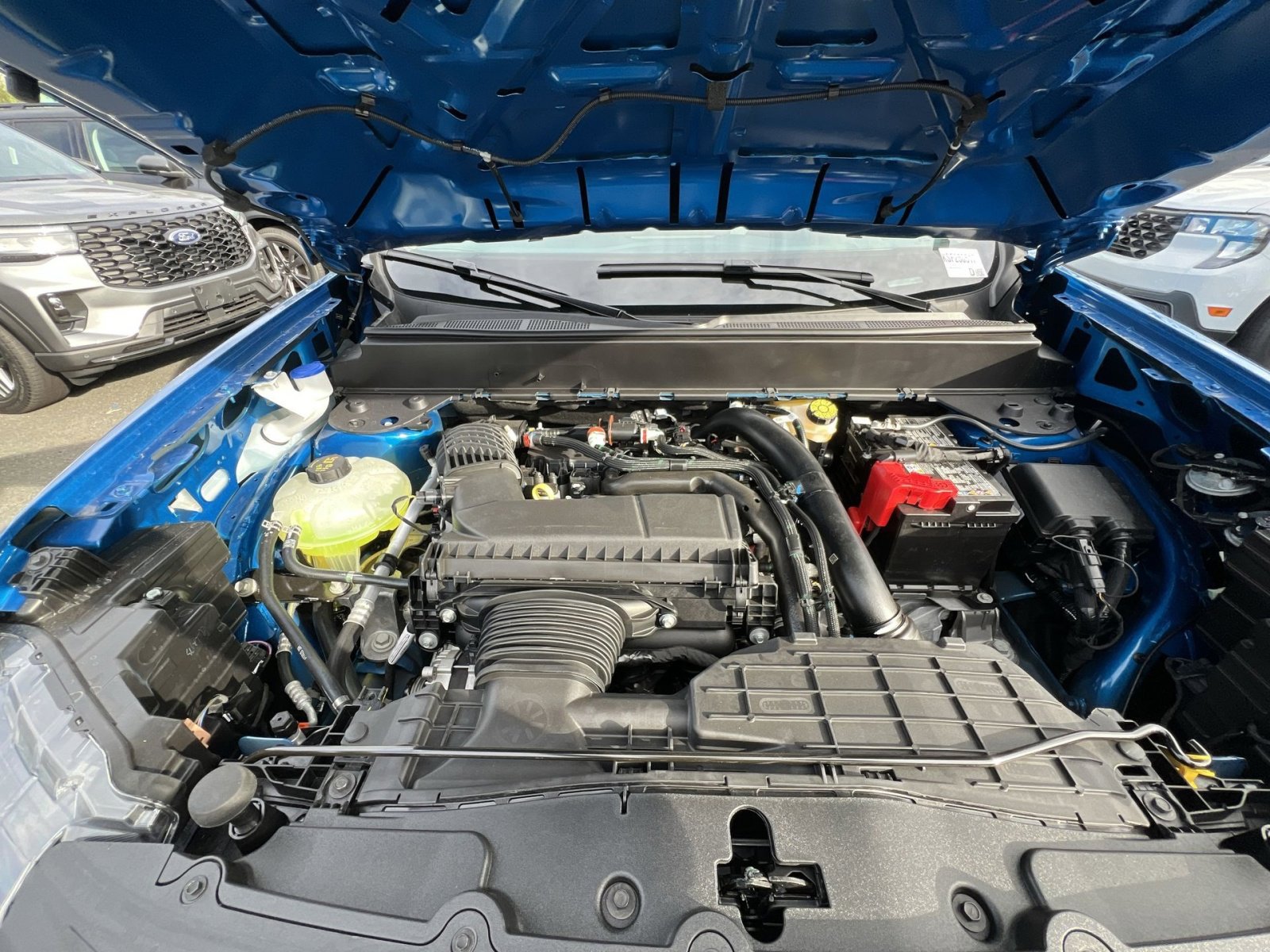 New 2025 Ford Maverick XLT w/ Equipment Group 302A image 28