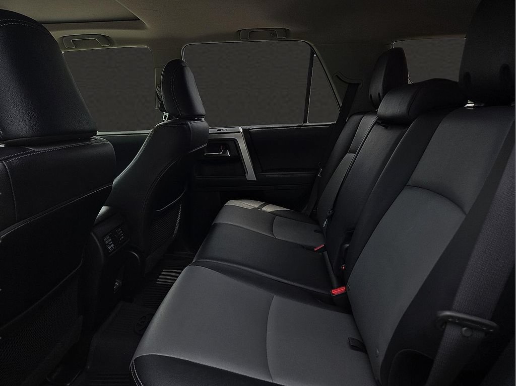 Used 2021 Toyota 4Runner SR5 Premium w/ Moonroof Package AWD/4WD image 9