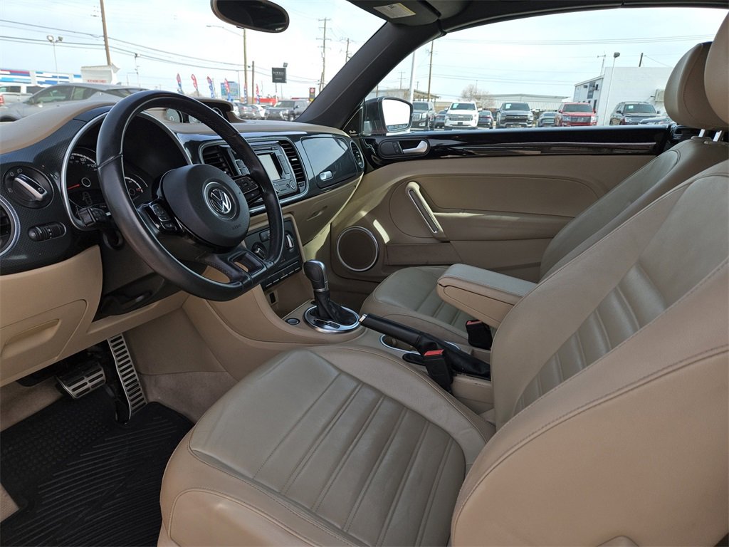 Used 2013 Volkswagen Beetle Turbo image 12