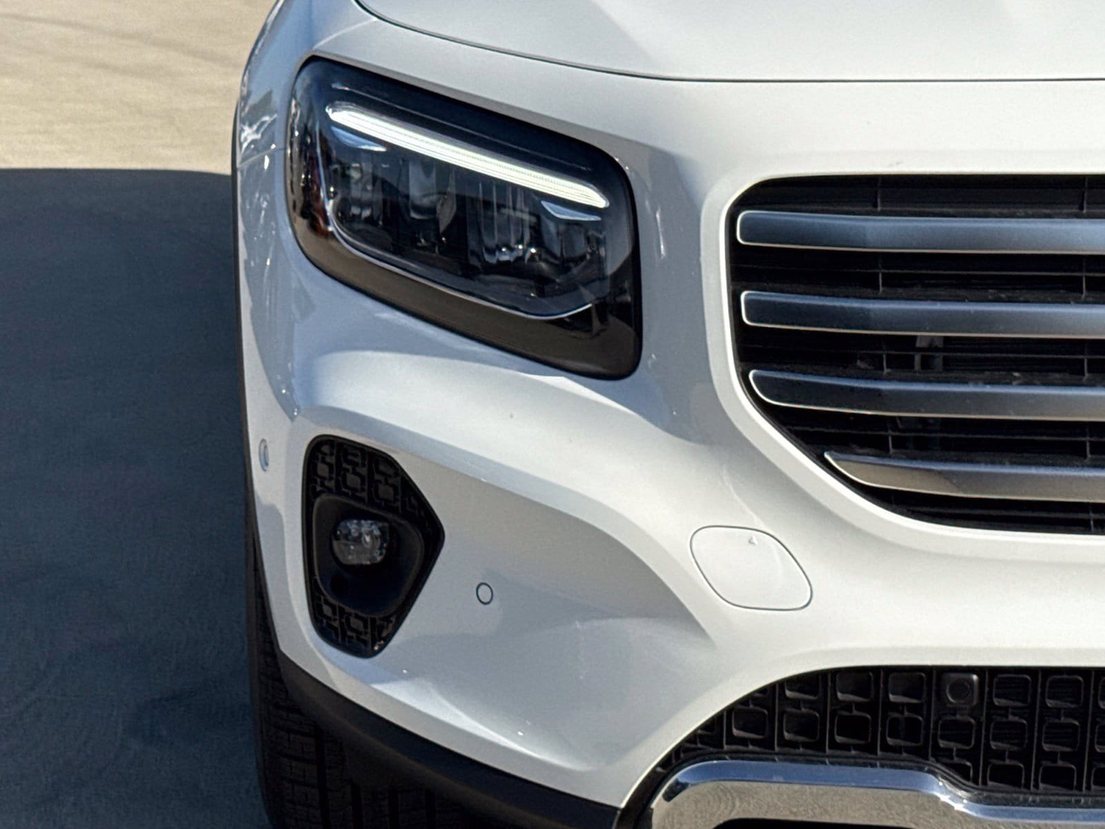 New 2026 Mercedes-Benz GLB 250 4MATIC image 5