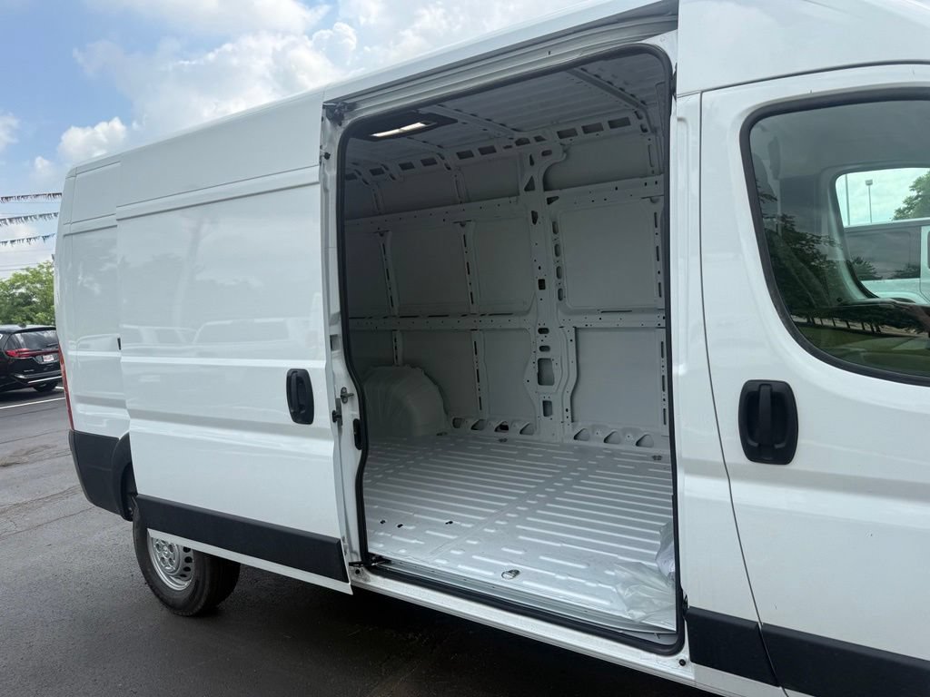 New 2026 RAM ProMaster 2500 w/ Convenience Group FWD image 41
