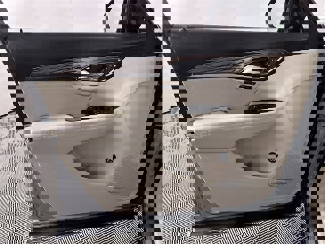 Used 2023 Buick Envision Avenir image 23