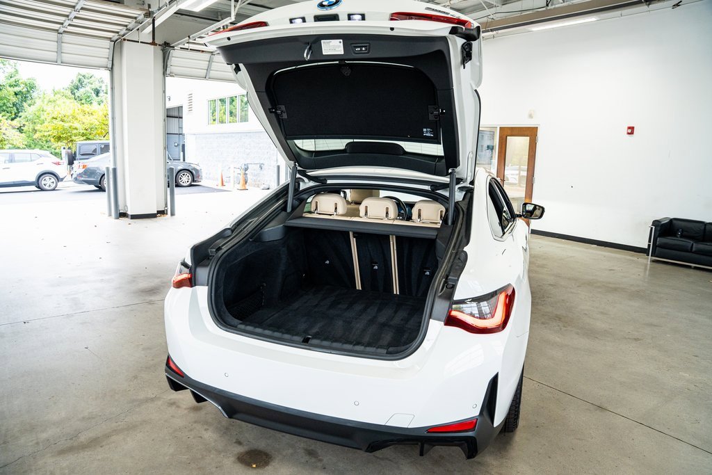 Used 2022 BMW i4 eDrive40 image 58