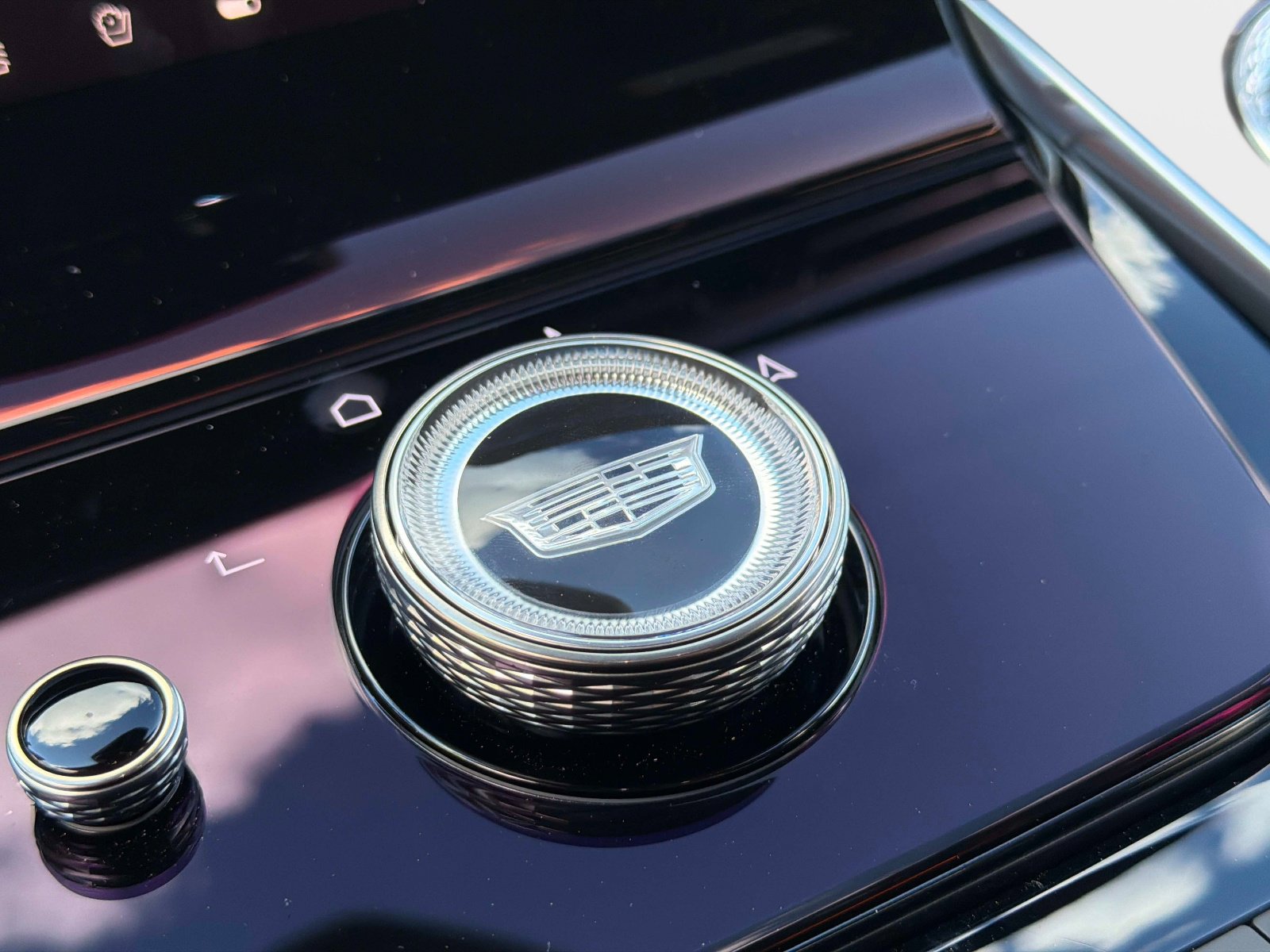 Used 2026 Cadillac Escalade ESV Platinum Sport w/ LPO, ONYX Package image 53