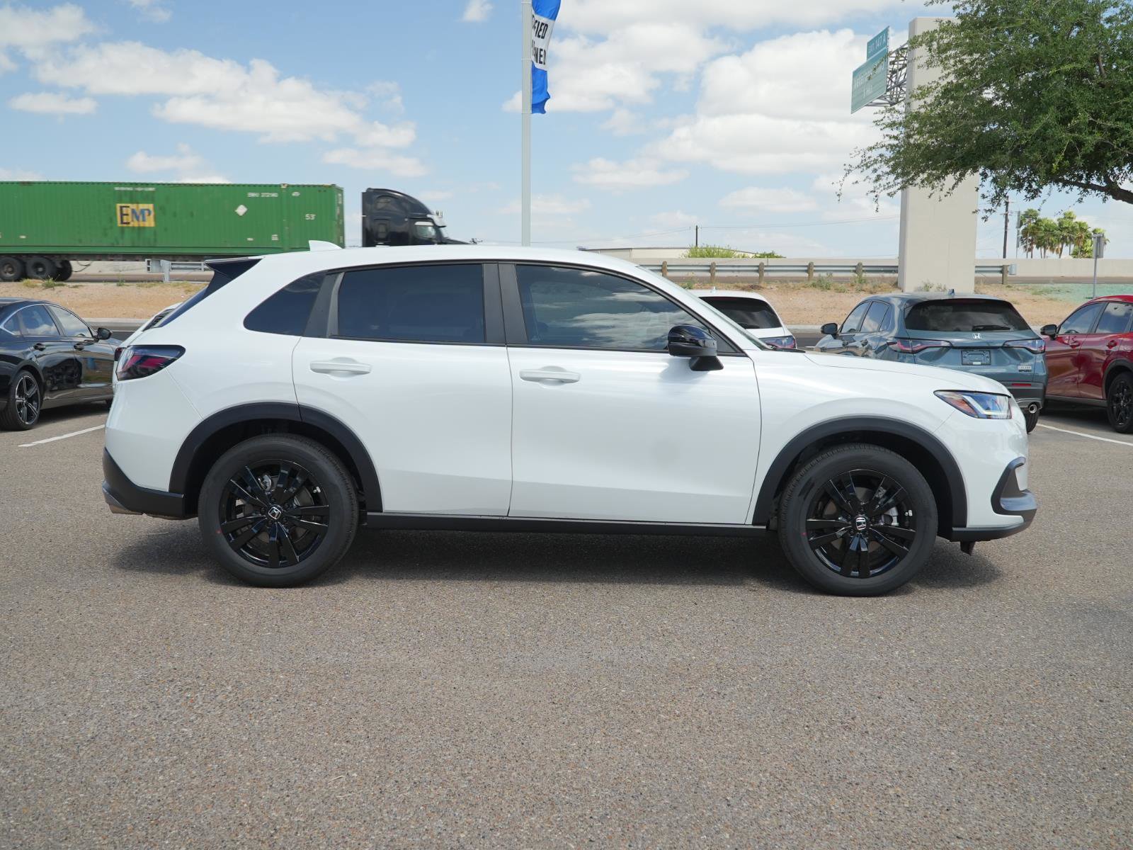 Used 2026 Honda HR-V Sport image 4