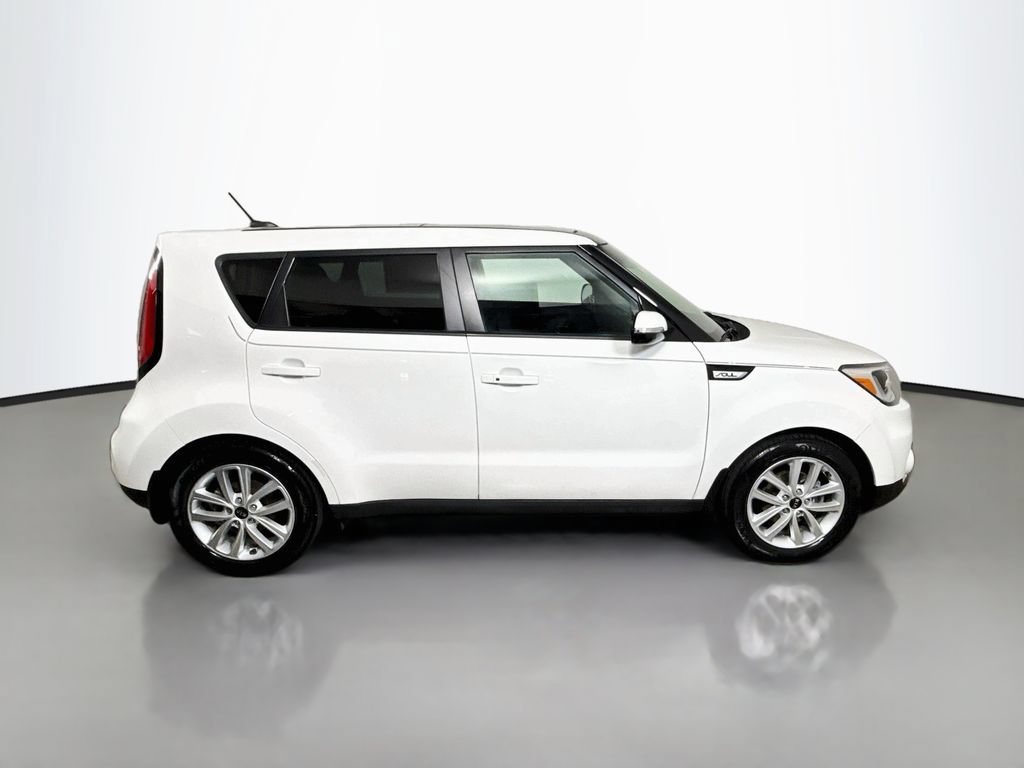 Used 2018 Kia Soul + w/ + Primo LIT Package FWD image 8