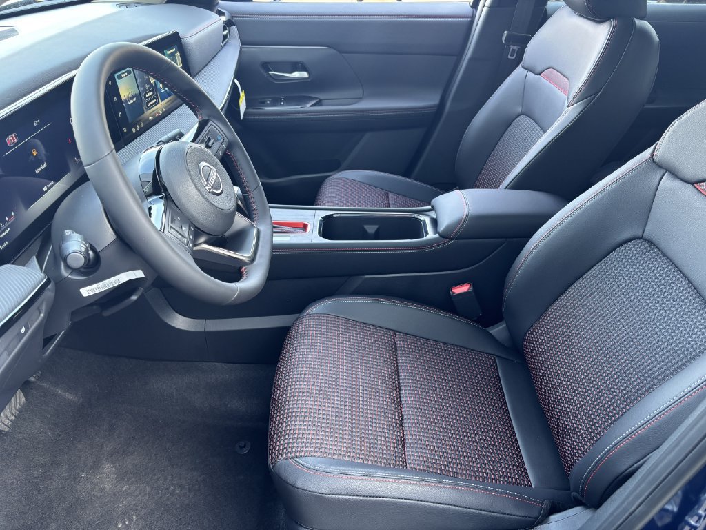 New 2027 Nissan Kicks SR AWD/4WD image 13