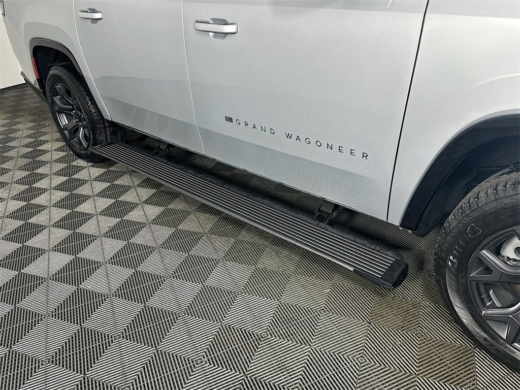 New 2026 Jeep Grand Wagoneer L Limited w/ Premium Group II image 22