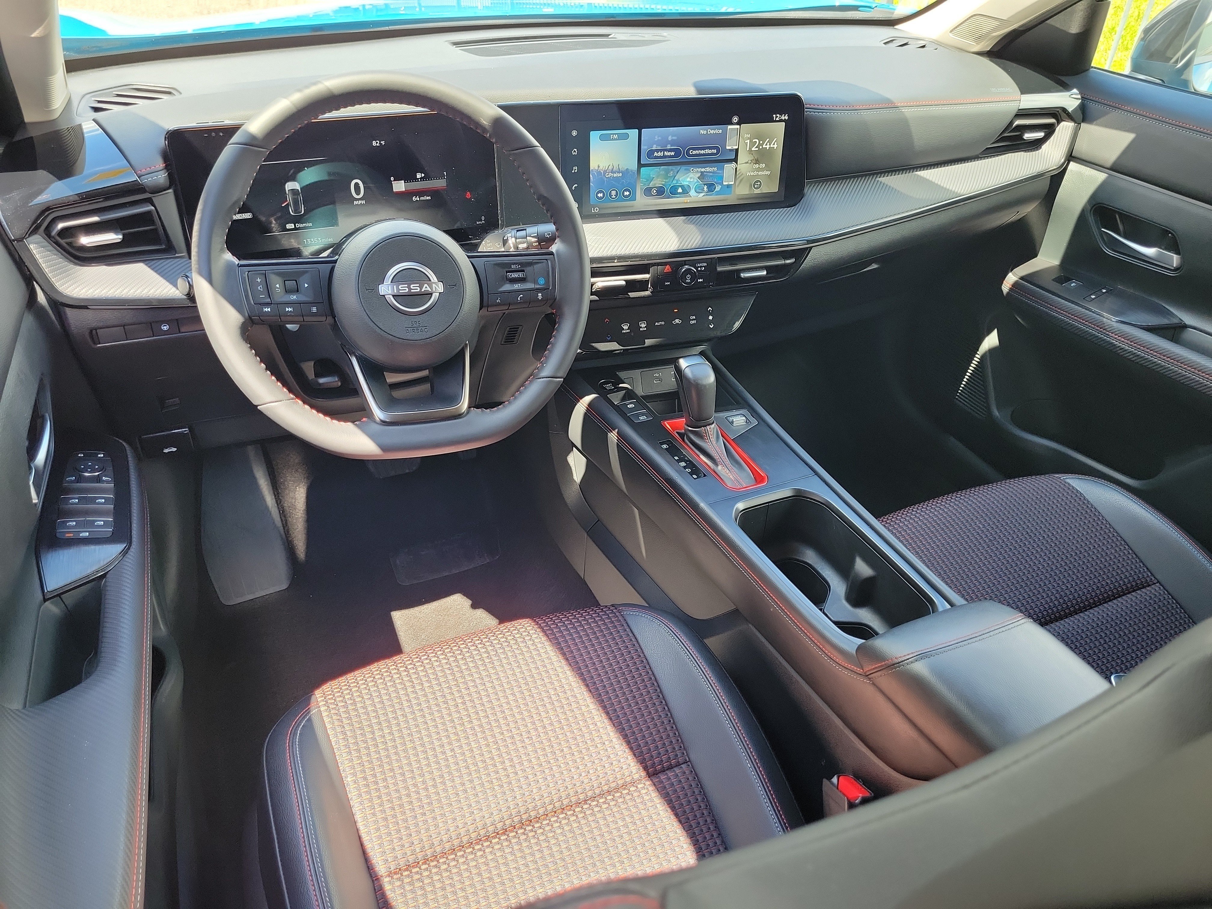 Certified 2025 Nissan Kicks SR AWD/4WD image 14