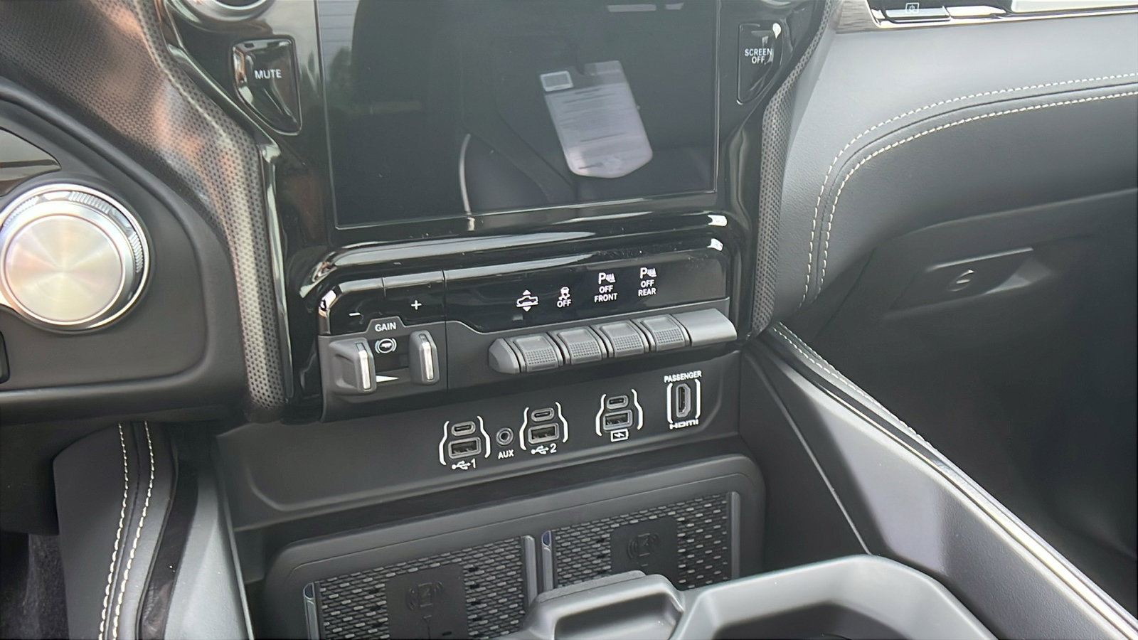 New 2026 RAM 1500 Limited image 30