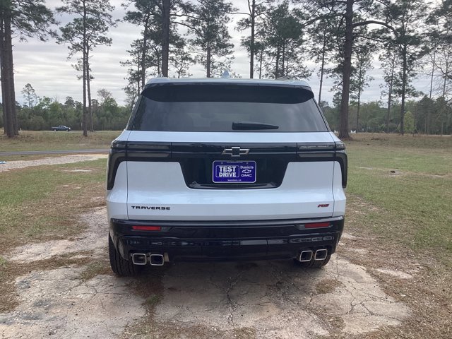 New 2026 Chevrolet Traverse RS w/ LPO, Floor Liner Package FWD image 3
