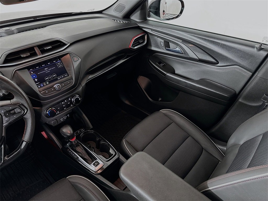 Used 2022 Chevrolet TrailBlazer RS image 23