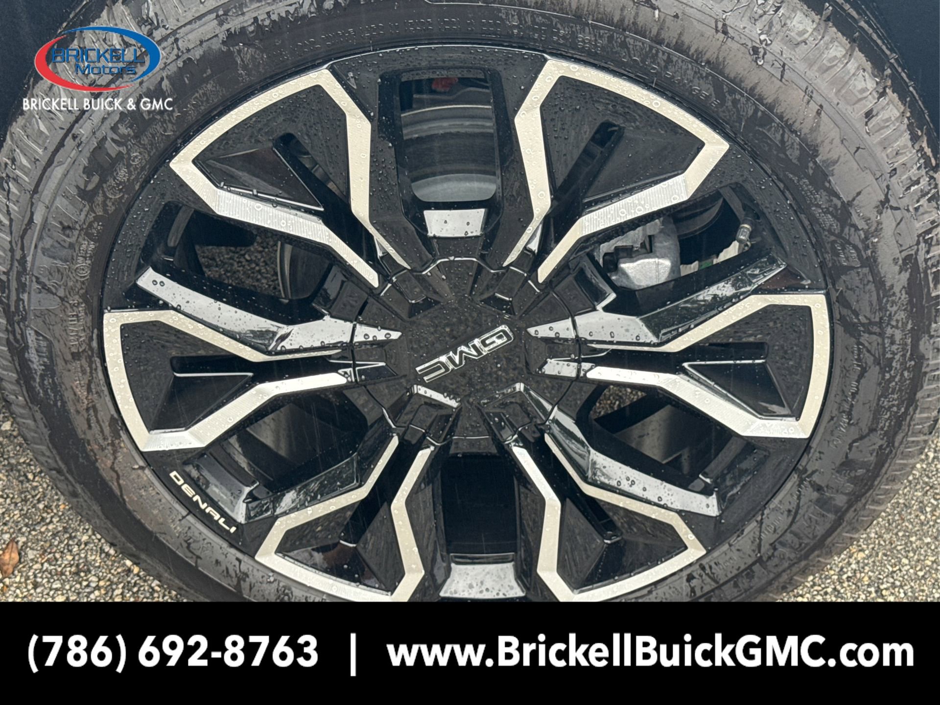 New 2025 GMC Sierra EV Denali image 13